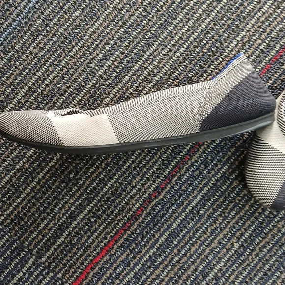 Rothy's Round / Cap Toe Flats Navy/cream Size 11 - Picture 5 of 7